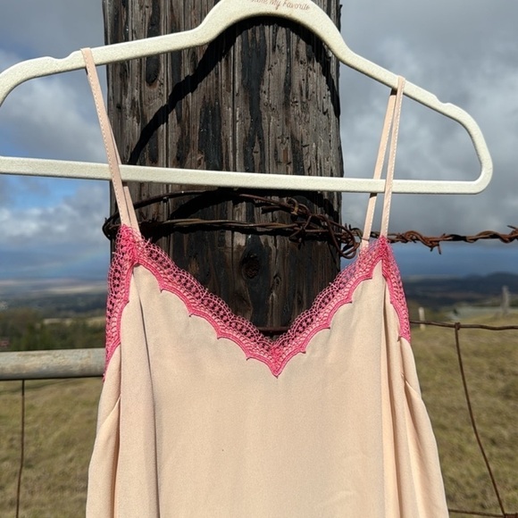 Le Superbe Sexy Beige Pink Knee length Slip 
Size 12 - Picture 3 of 6